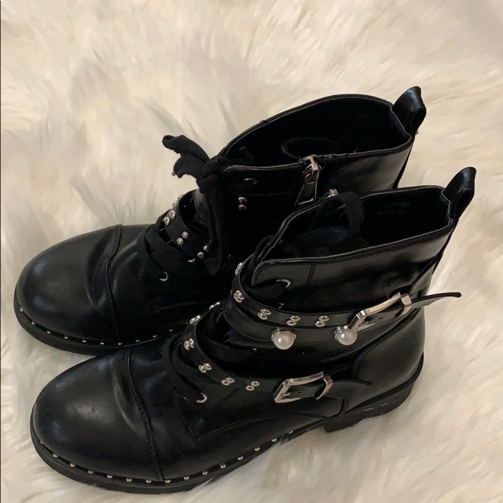 Ankle boots